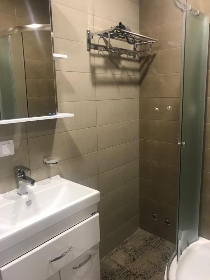 5 Rooms Near 300 Aragveli Metro Station ティビリシ エクステリア 写真